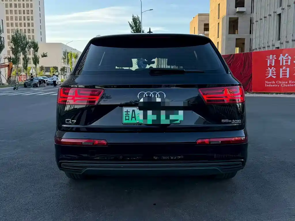 Audi Q7 New Energy — миниатюра 9