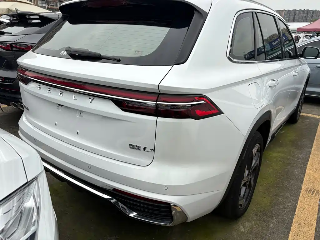 Geely Xingyue L — миниатюра 3