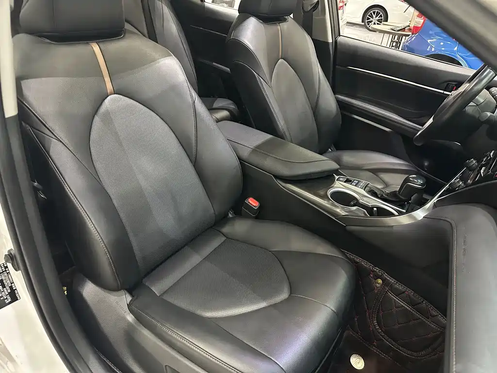 Toyota Camry — миниатюра 15