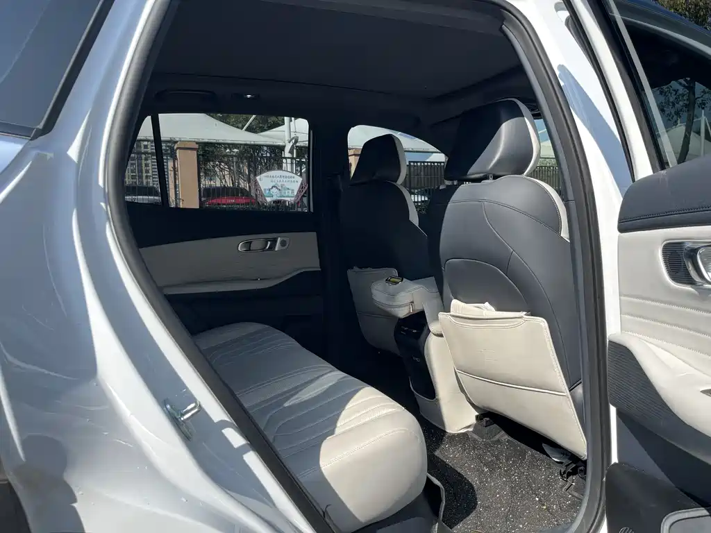 GEELY GALAXY GALAXY STARSHIP 7 EM I