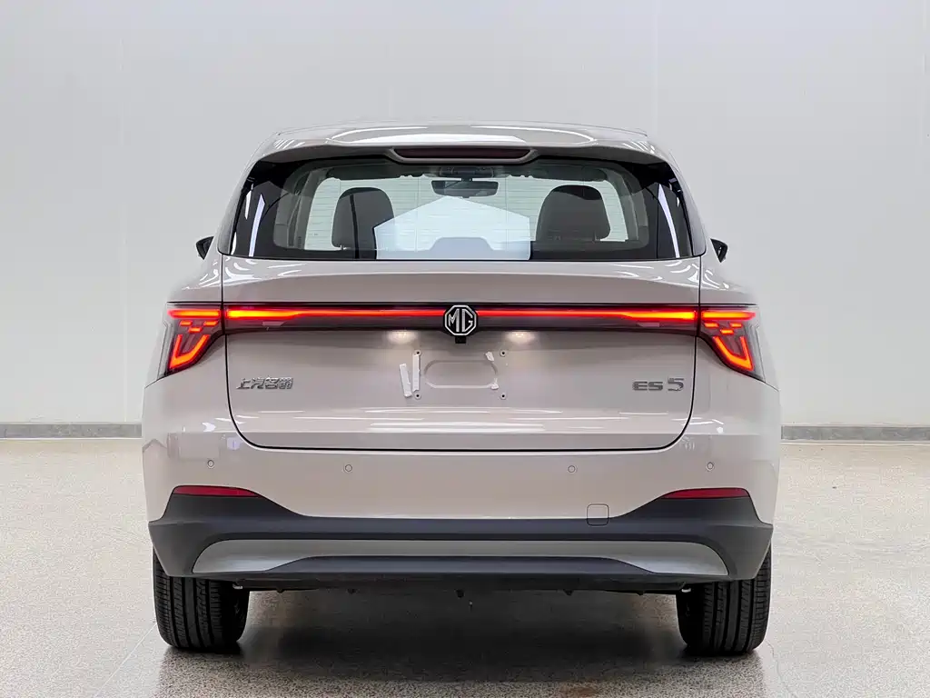 MG ES5 2025 425pro