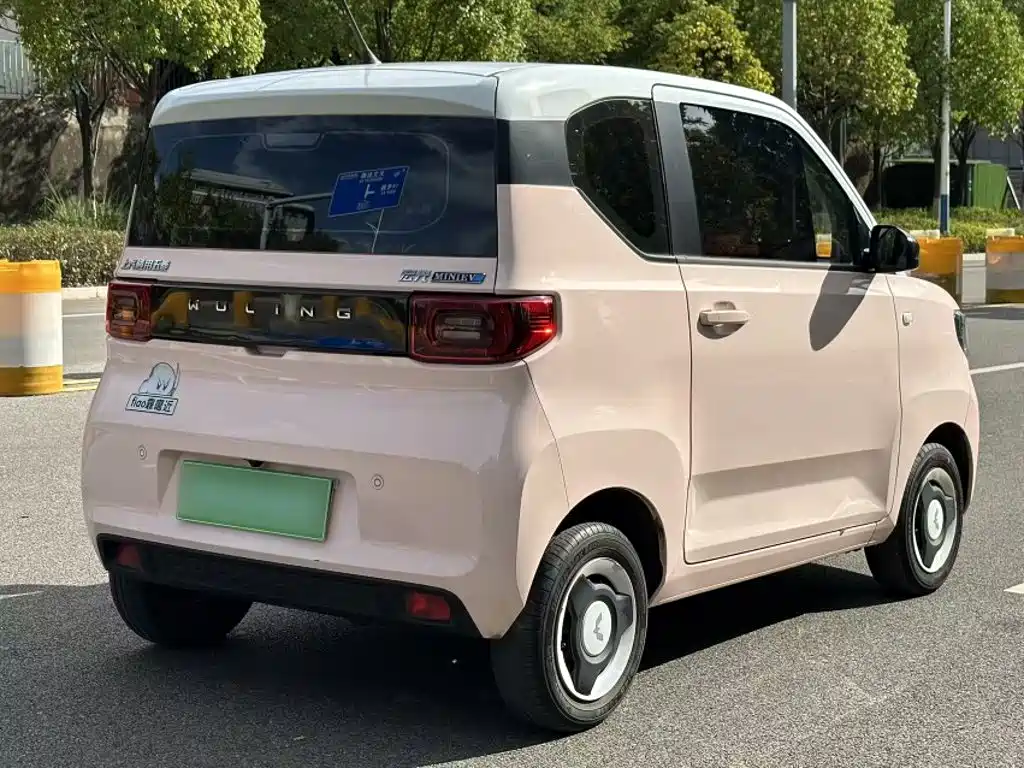 Wuling MINIEV — миниатюра 24