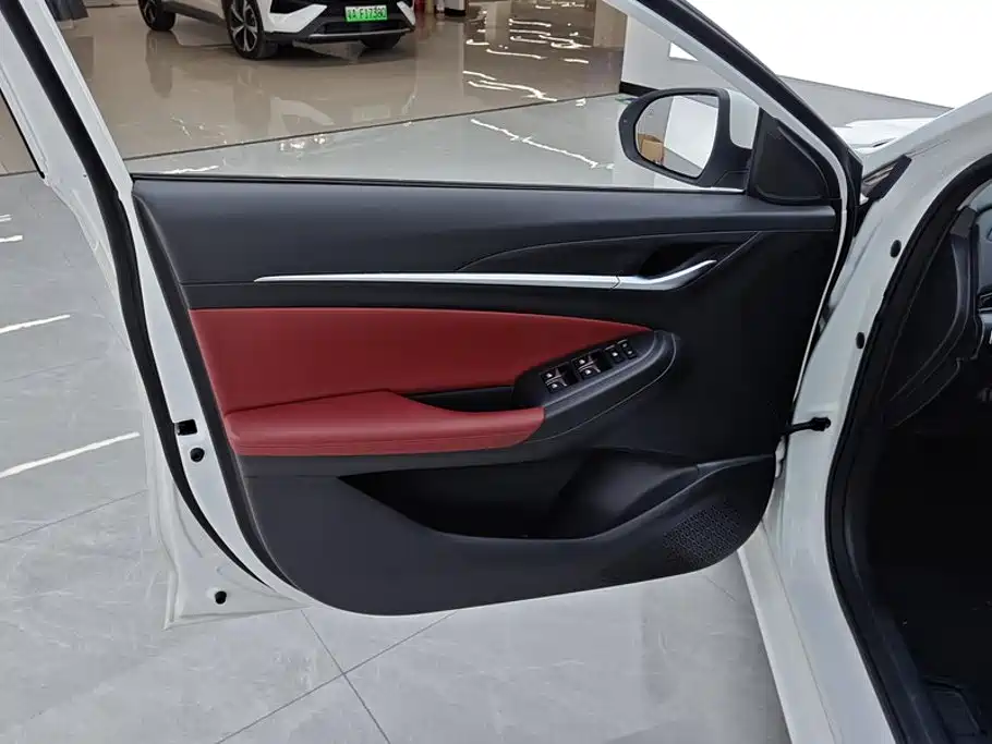 Changan Eado — миниатюра 7