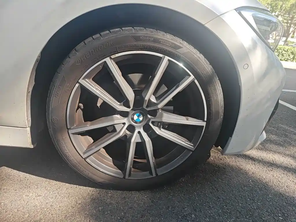 BMW 3 Series — миниатюра 24