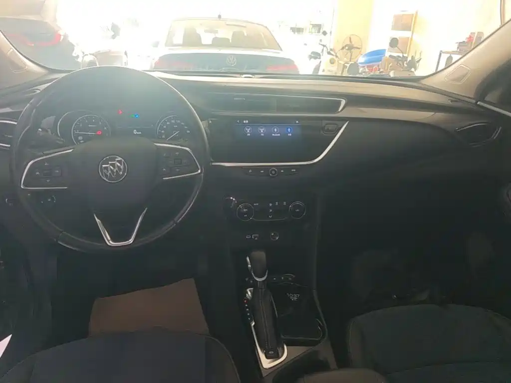 Buick Encore GX — миниатюра 10