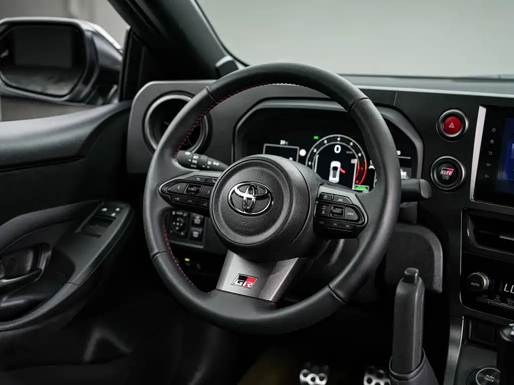 Toyota GR YARIS — миниатюра 7