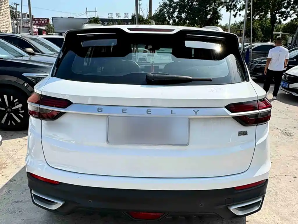 Geely Binyue — миниатюра 8