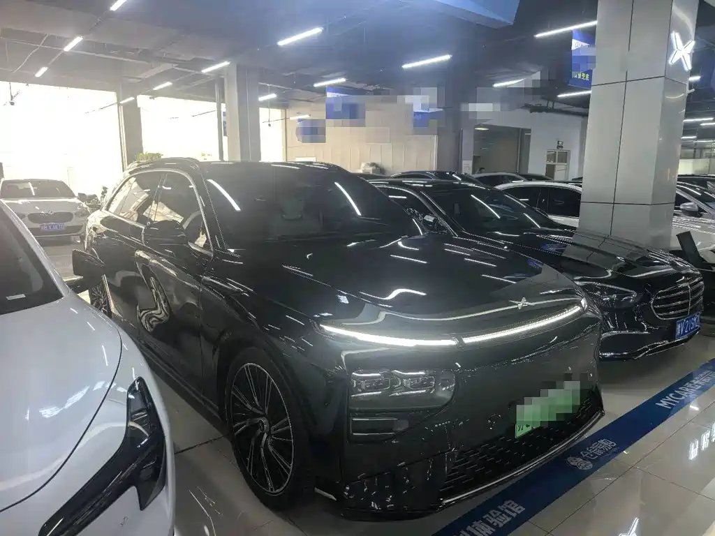 XPeng G9 — миниатюра 3