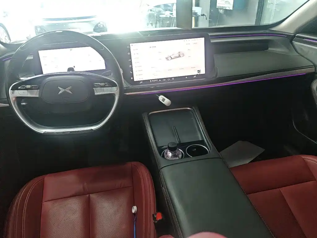 XPeng P7 — миниатюра 10