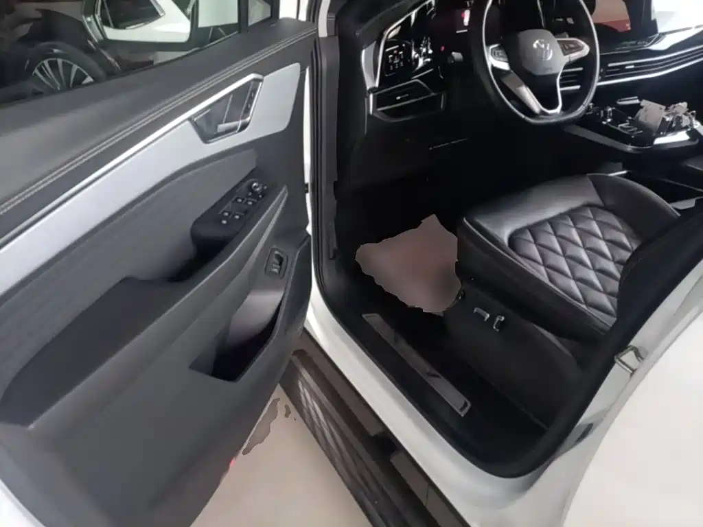 Volkswagen Talagon — миниатюра 16
