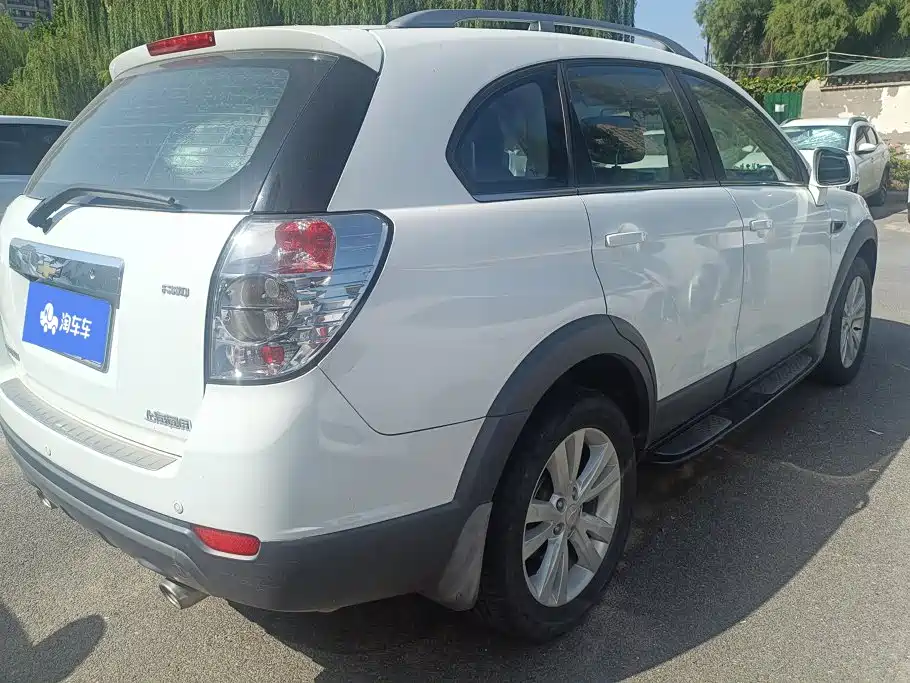 Chevrolet Captiva — миниатюра 3