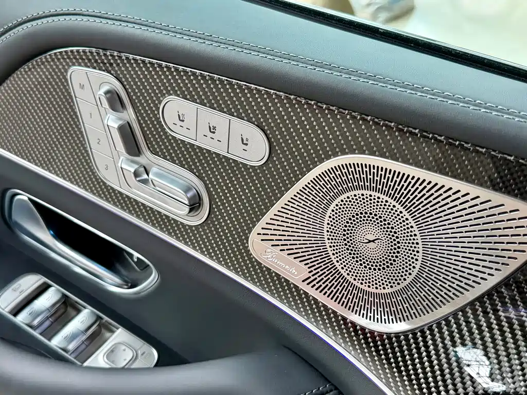 Mercedes-Benz GLS AMG — миниатюра 11