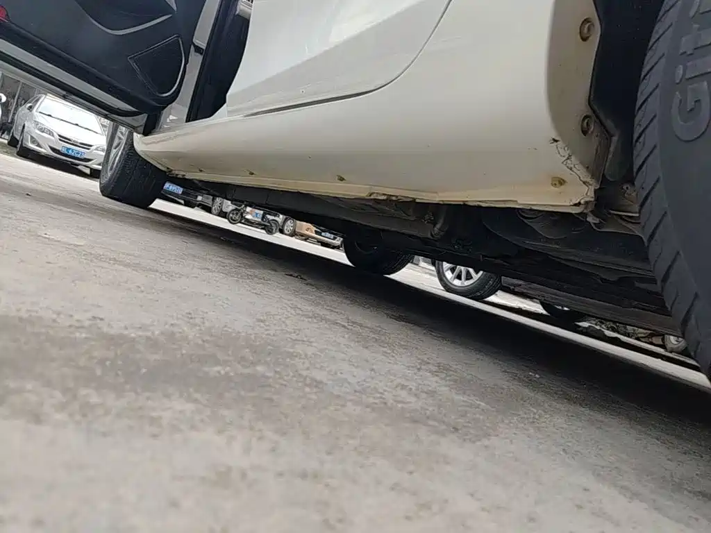 Geely Emgrand — миниатюра 22