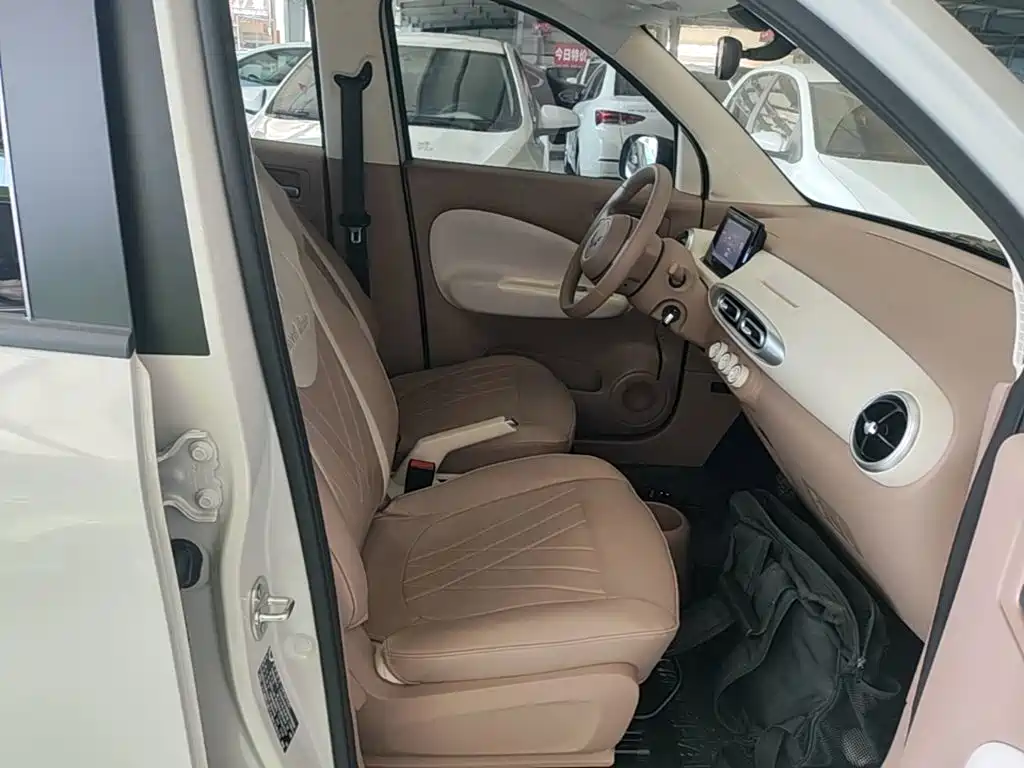 Wuling MINIEV — миниатюра 25
