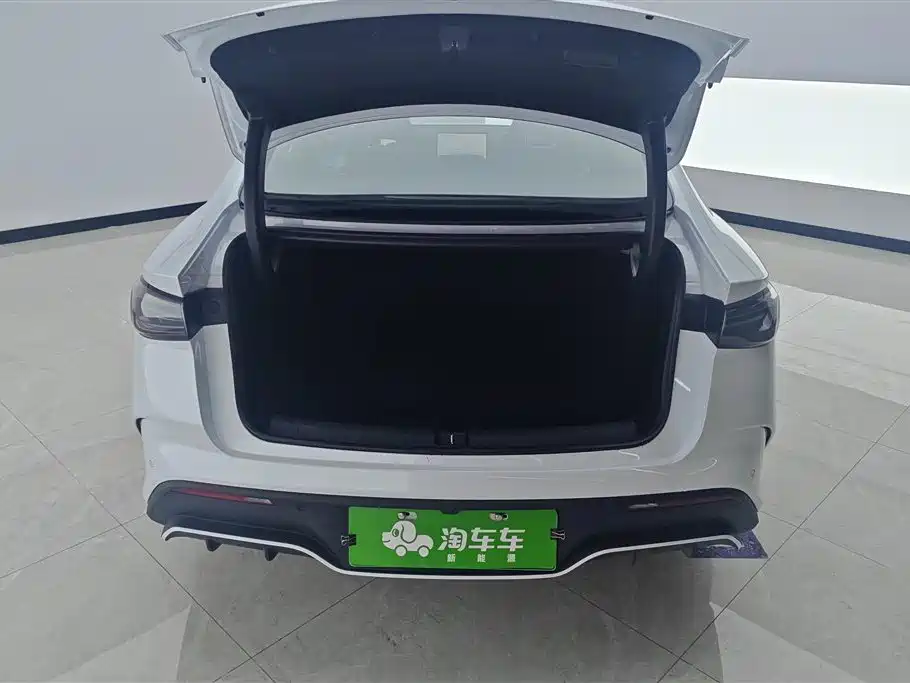 BYD Seal 06 06 2025 DM-i Smart Drive 80KM Luxury