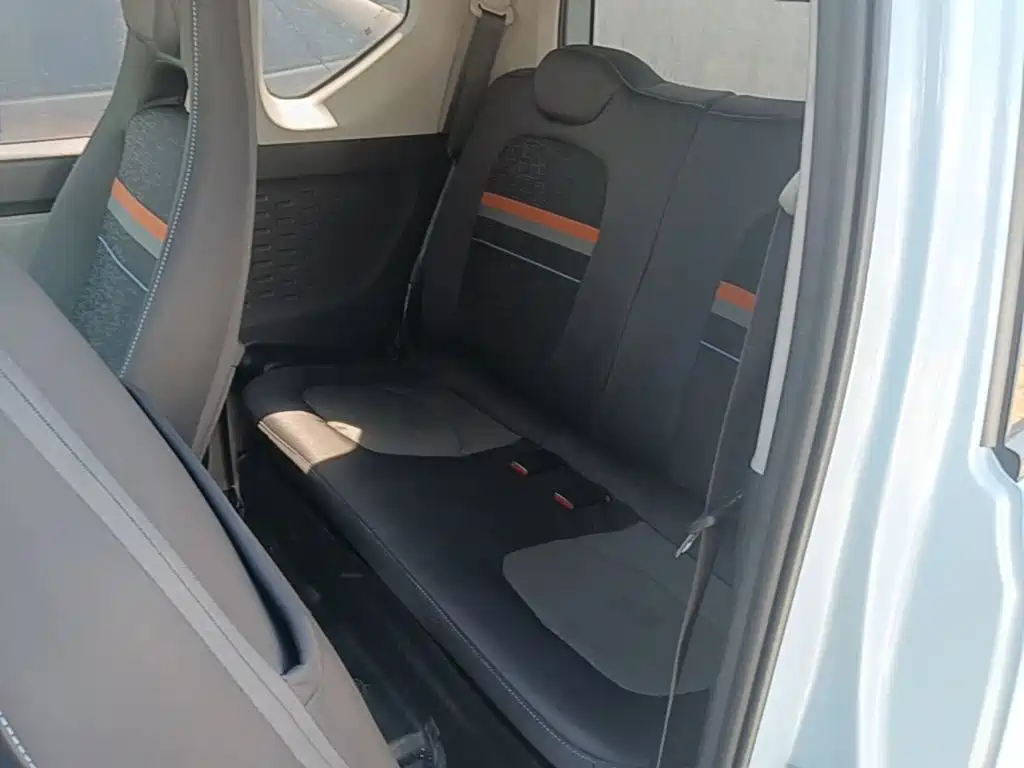 Wuling MINIEV — миниатюра 17