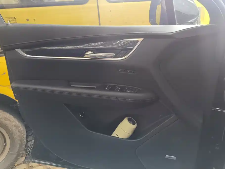 Cadillac XT5 — миниатюра 7