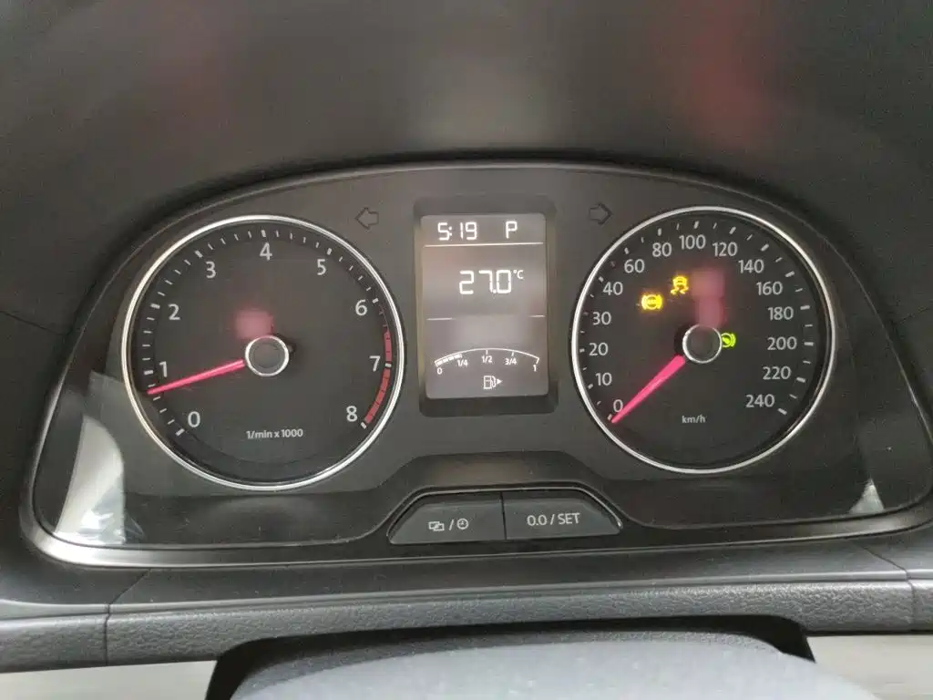 Volkswagen Lavida — миниатюра 4
