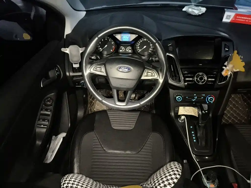 Ford Focus — миниатюра 6