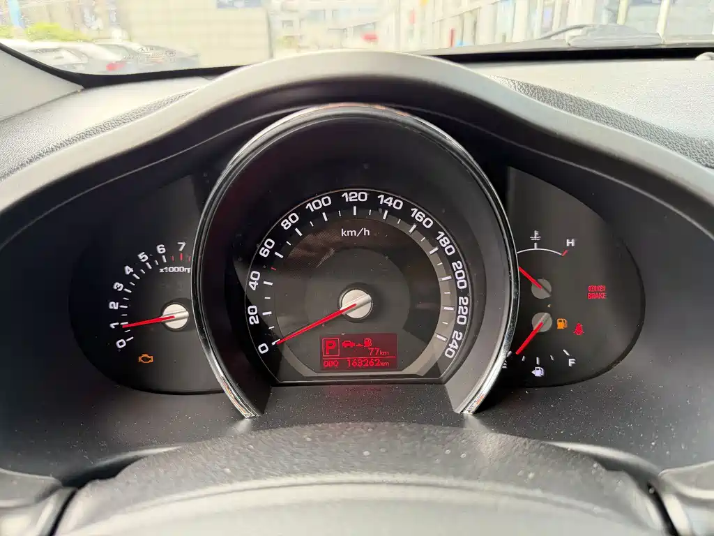Kia Sportage — миниатюра 12