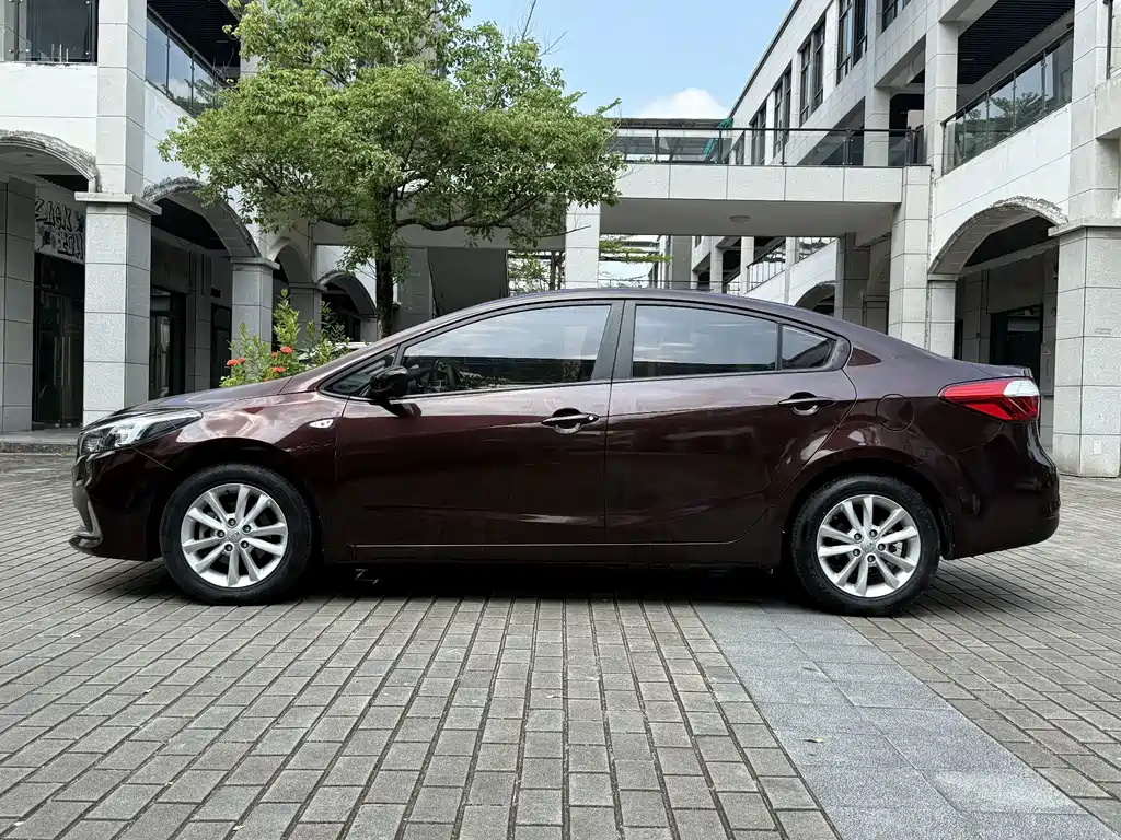 Kia K3 — миниатюра 15