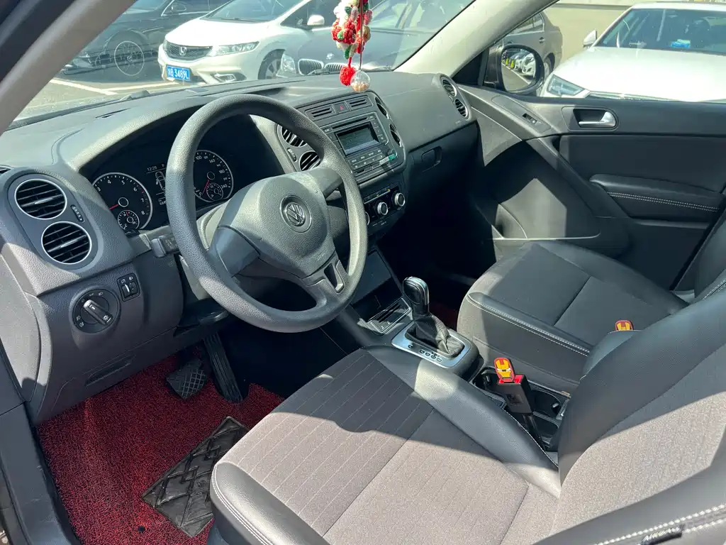 Volkswagen Tiguan — миниатюра 5