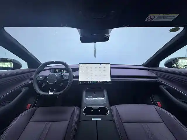 Xiaomi SU7 — миниатюра 4