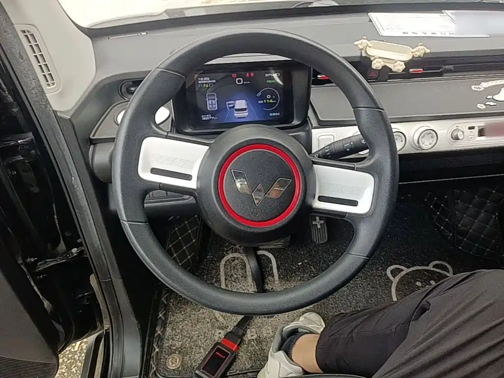 Wuling MINIEV — миниатюра 11