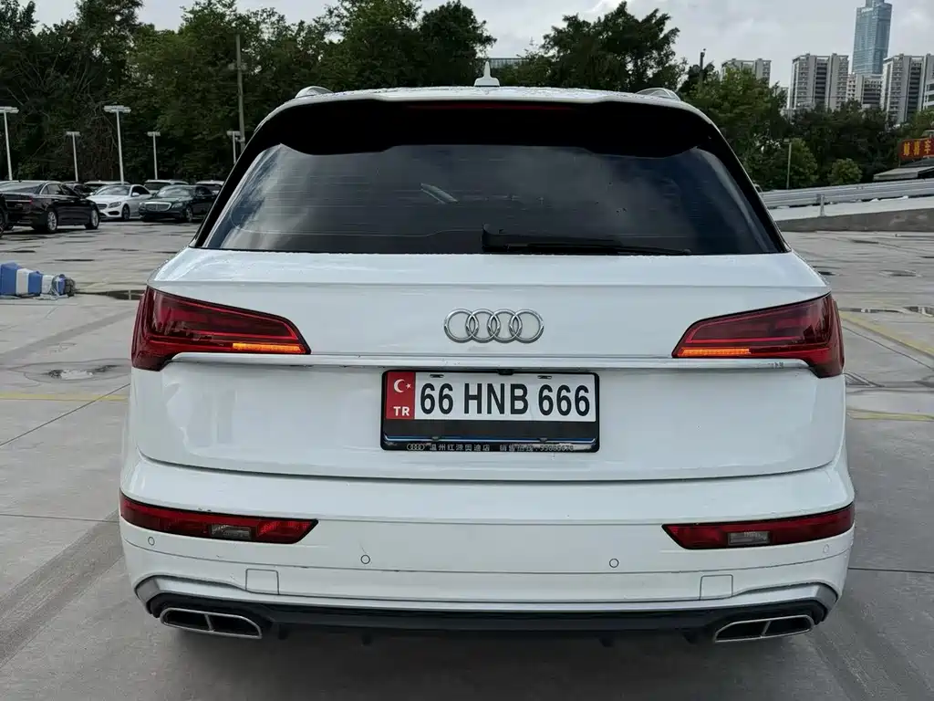 Audi Q5L — миниатюра 9
