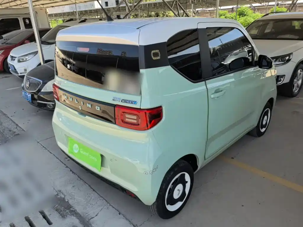 Wuling MINIEV — миниатюра 7