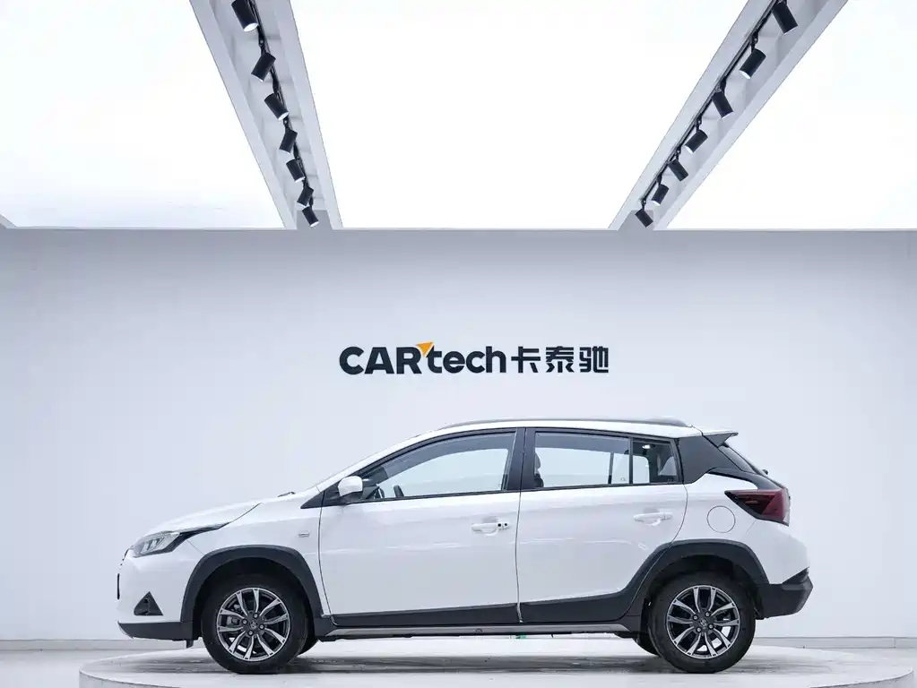 TOYOTA YARIS L ZHIXUAN