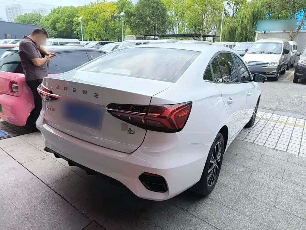 Roewe i5 — миниатюра 7