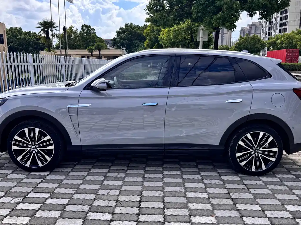 Roewe Feifan MARVEL R — миниатюра 8