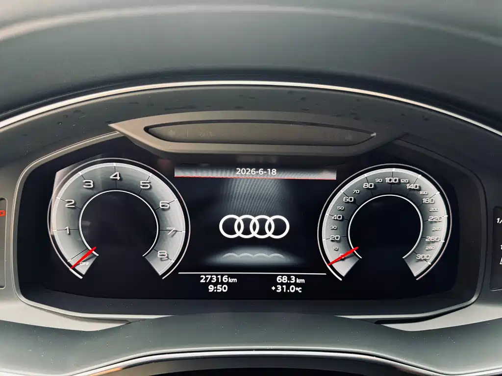 Audi A6L 2023 40 TFSI Luxury
