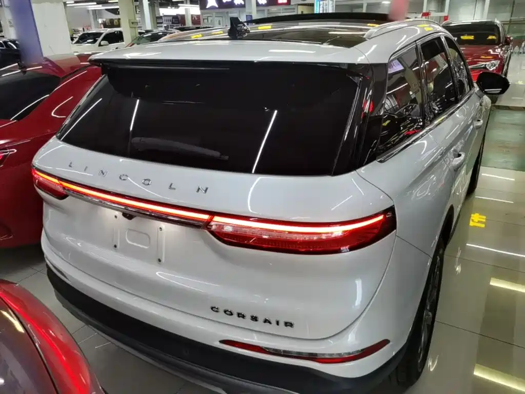 Lincoln Corsair — миниатюра 6