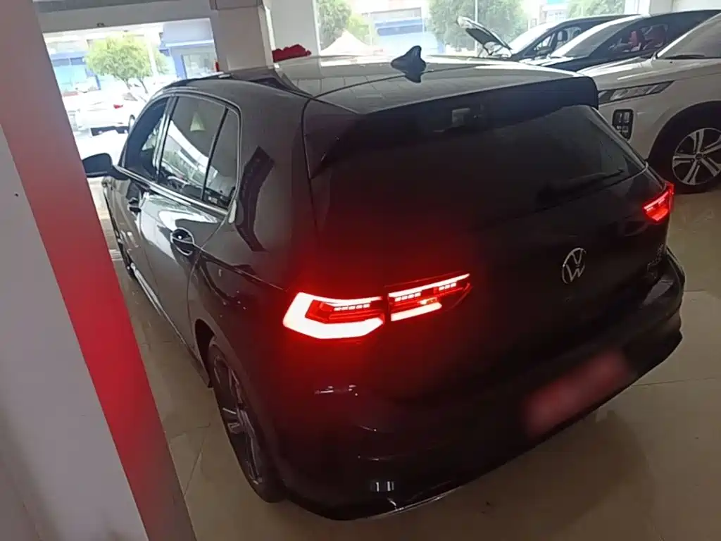 Volkswagen Golf 2024 280TSI DSG R-Line 50