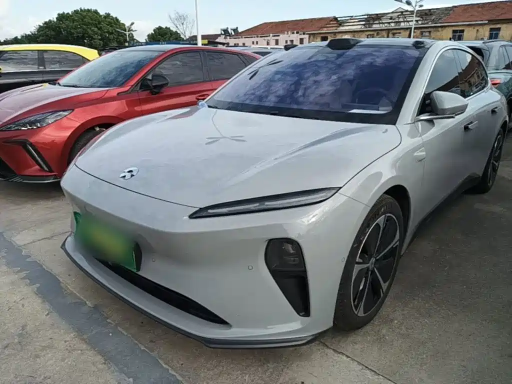 NIO ET5T — миниатюра 2