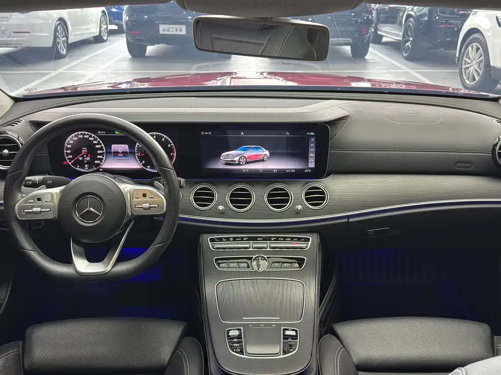 Mercedes-Benz E-Class — миниатюра 10