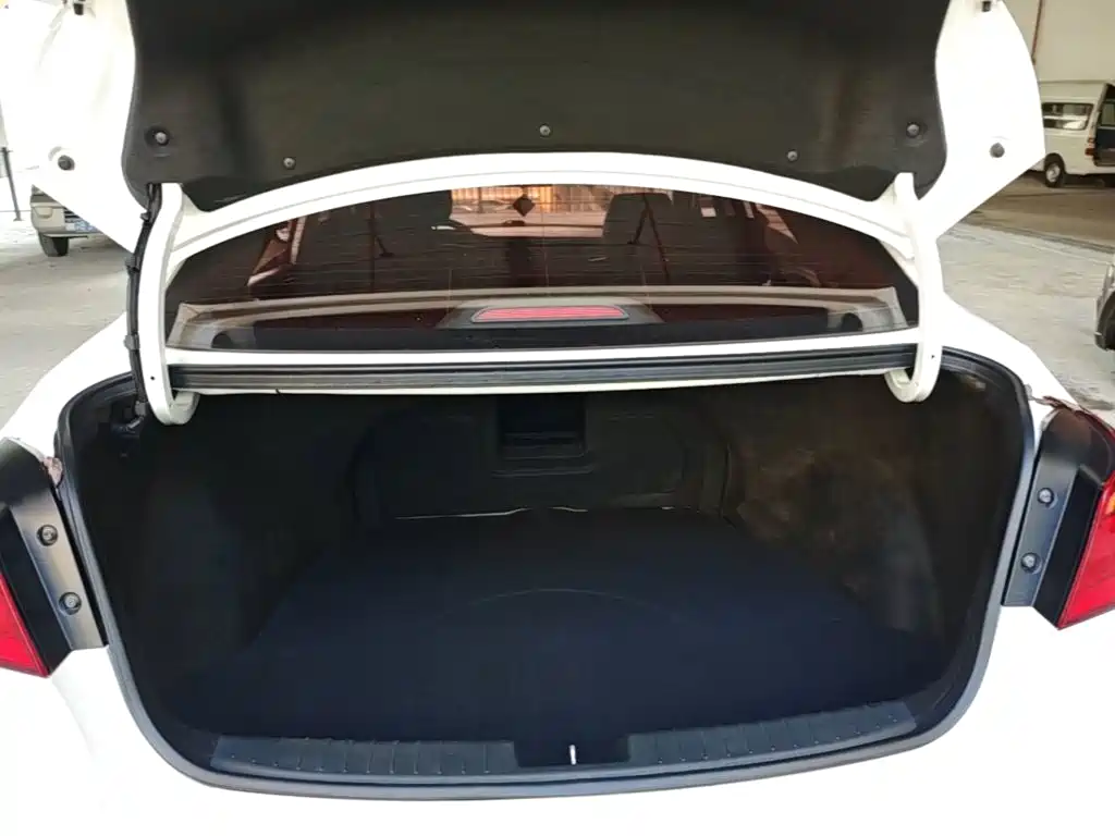 Hyundai Mistra — миниатюра 19