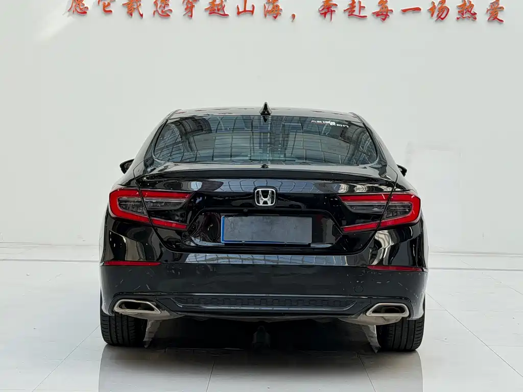 Honda Accord — миниатюра 8