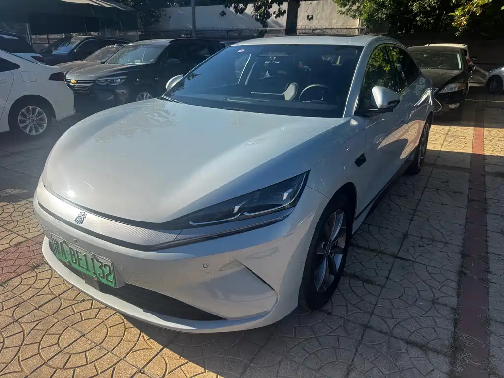 BYD Qin L