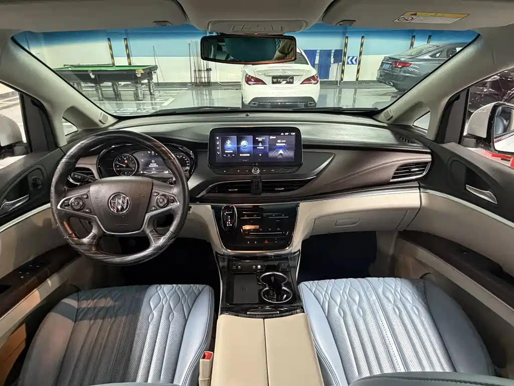 Buick GL8 — миниатюра 8
