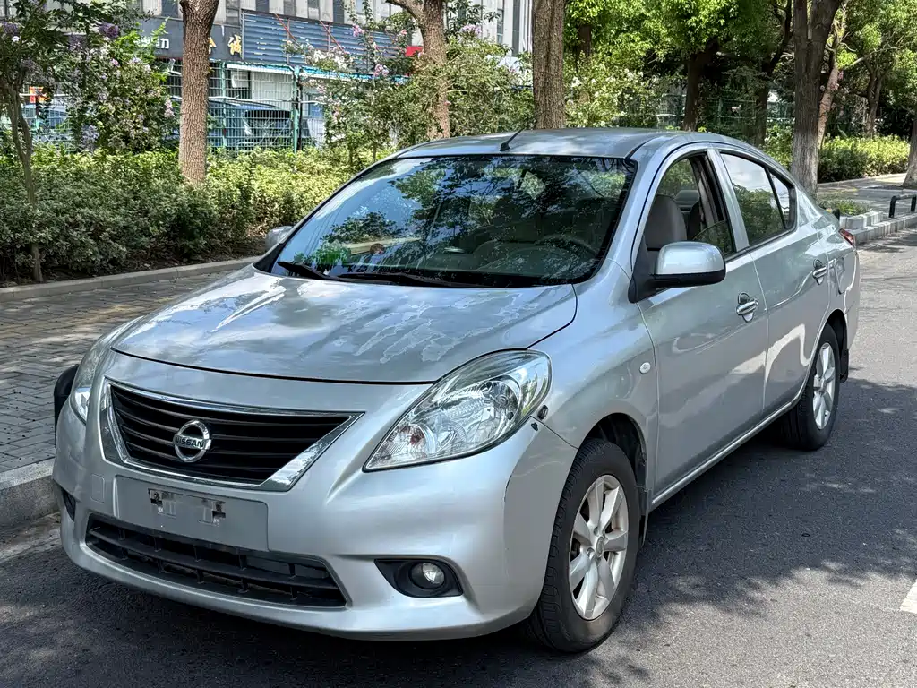 Nissan Sunny