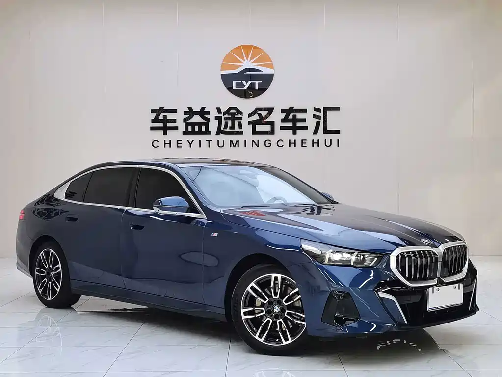 BMW 5 Series — миниатюра 3
