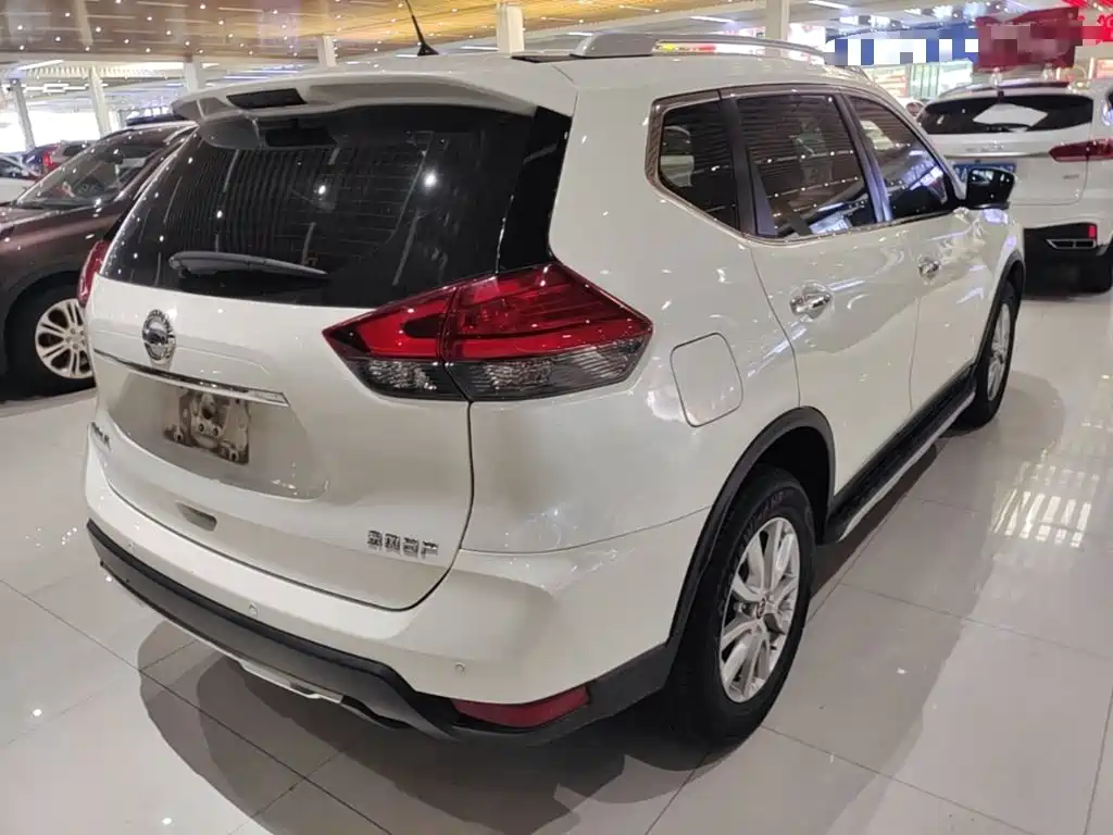 Nissan X-Trail — миниатюра 7