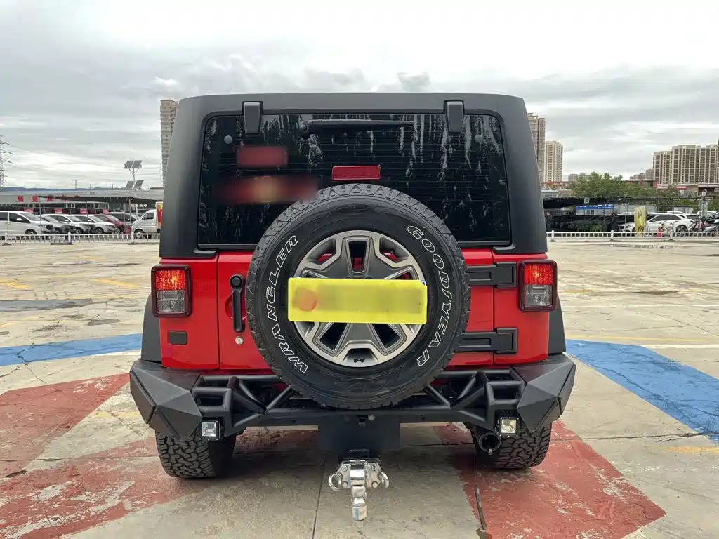 Jeep Wrangler — миниатюра 8