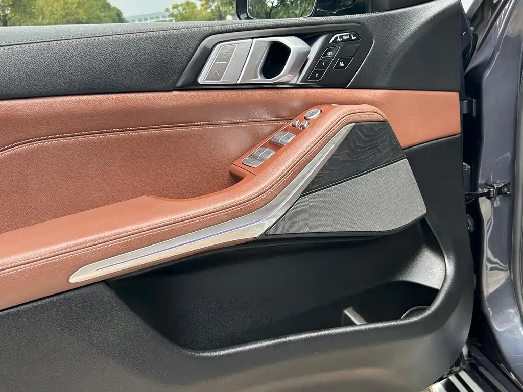 BMW X7 — миниатюра 14