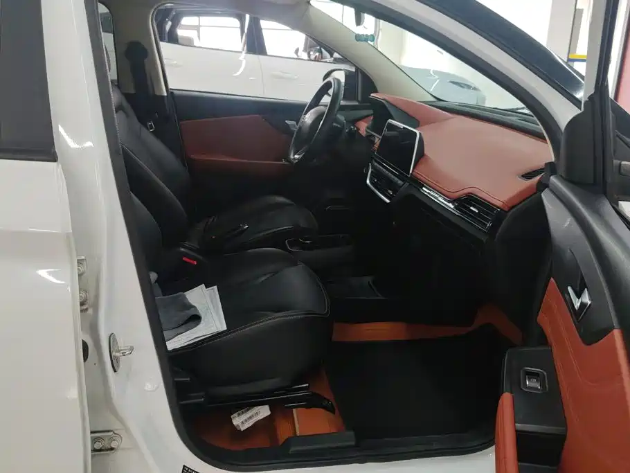 Dongfeng EV YOUNG Guang Xiaoxin — миниатюра 8