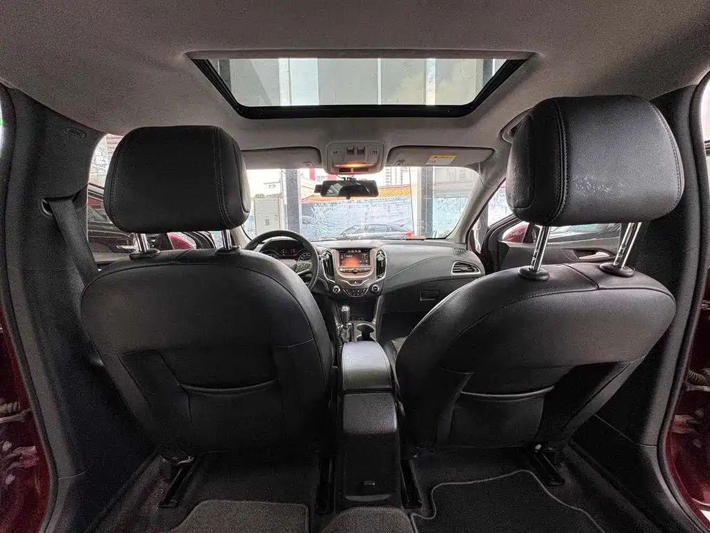 Chevrolet Cruze — миниатюра 12