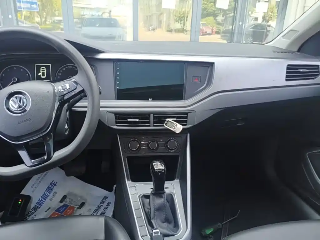 Volkswagen Polo — миниатюра 13